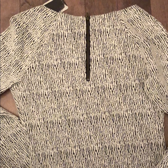 Black and White Long Sleeve Body-Con Dress - Picture 5 of 5